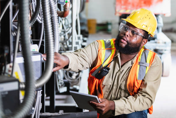 Best Industrial Electrical Services  in Swisher, IA